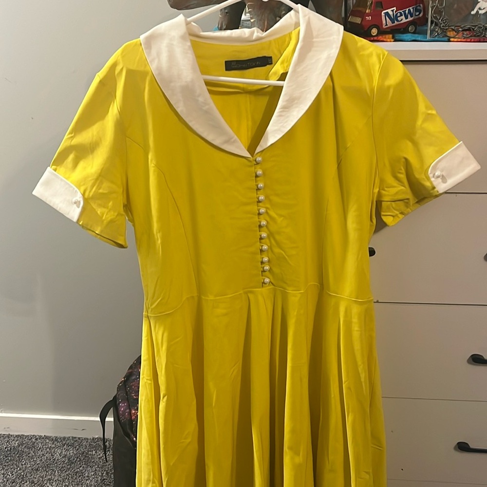 Yellow 50s style swing dress!